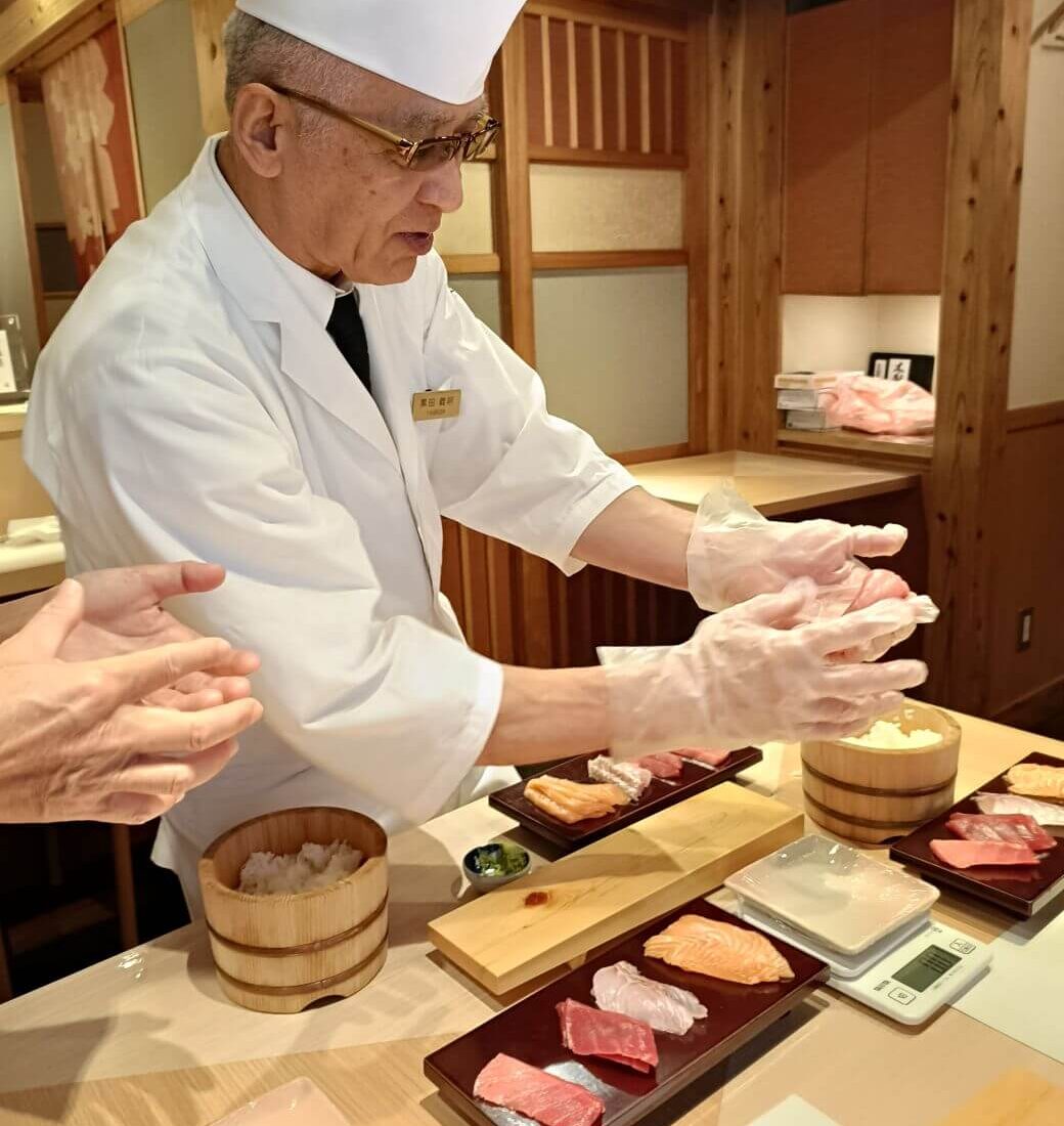 sushi master demonstration class